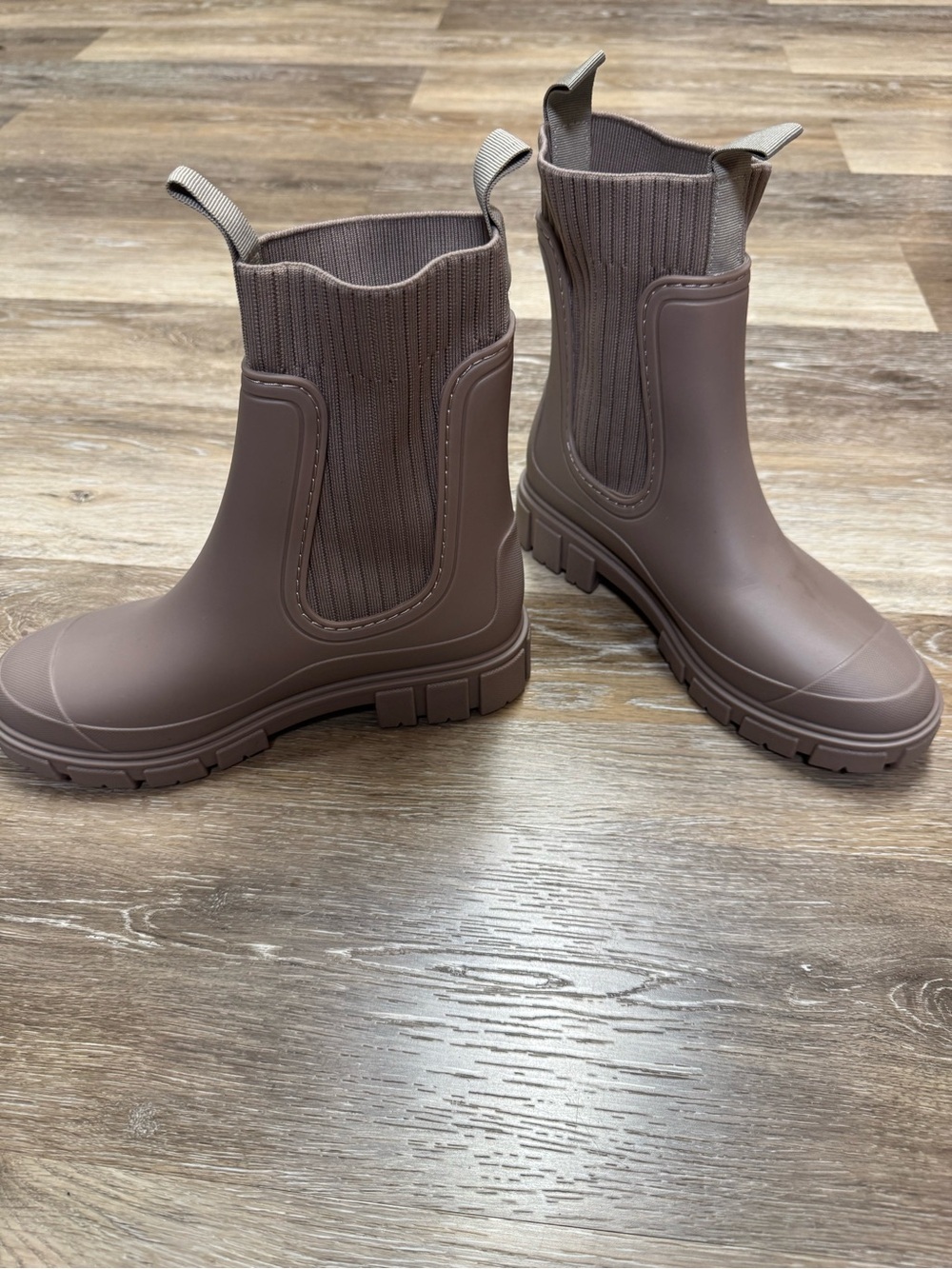 Maelie™ | Waterproof Chelsea Boots - Picture 6 of 11